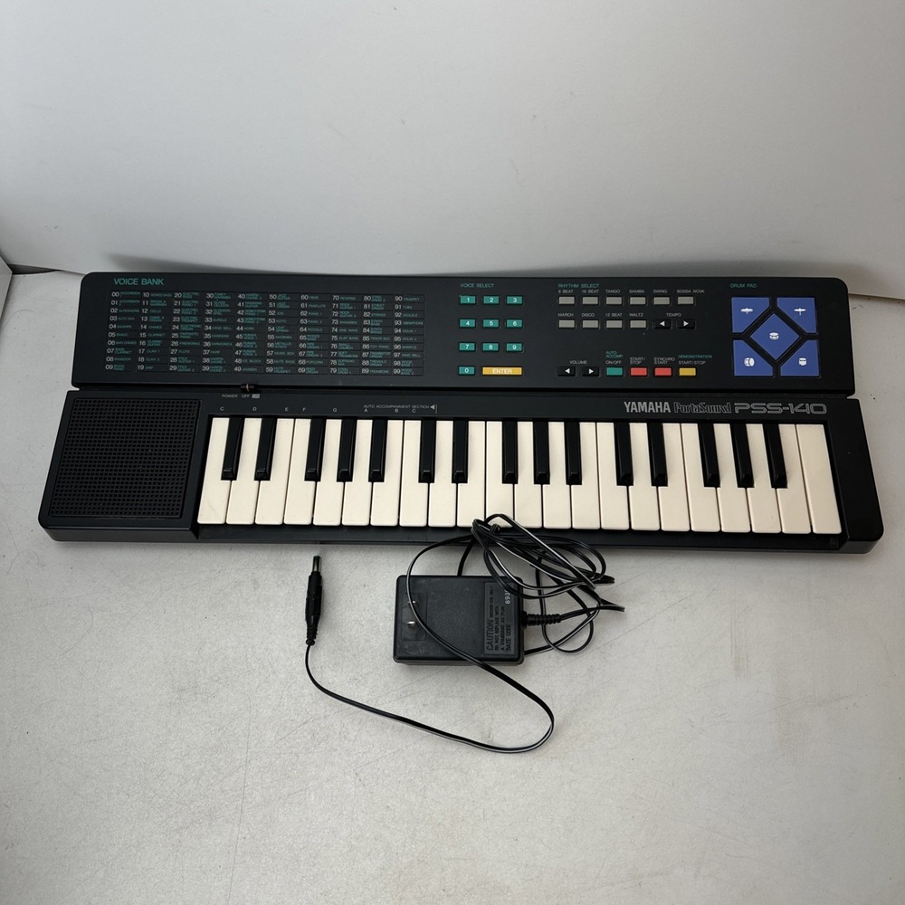Vintage 1988 Yamaha PortaSound PSS-140 Electronic Keyboard 22" with Power Cord